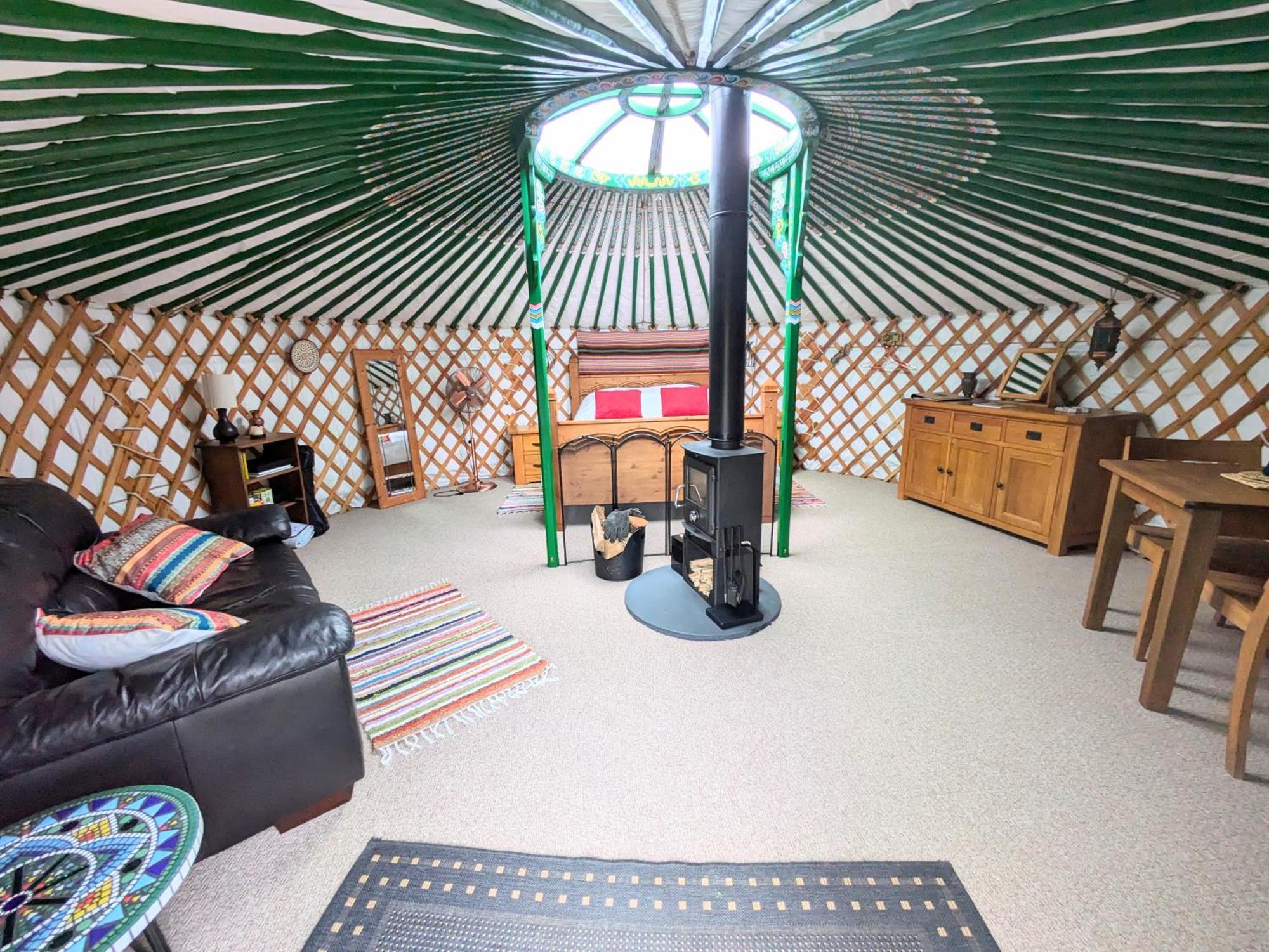 Go Eco Glamping Hotel Lampeter Bagian luar foto