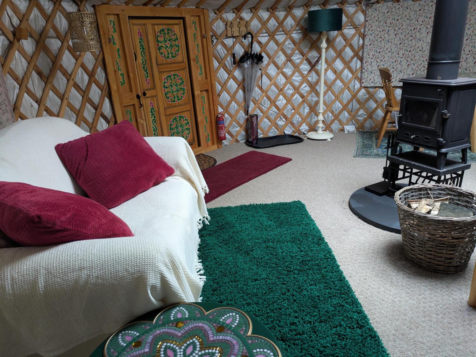 Go Eco Glamping Hotel Lampeter Bagian luar foto